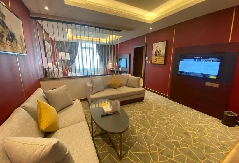سوییت اجرایی, Velar Inn