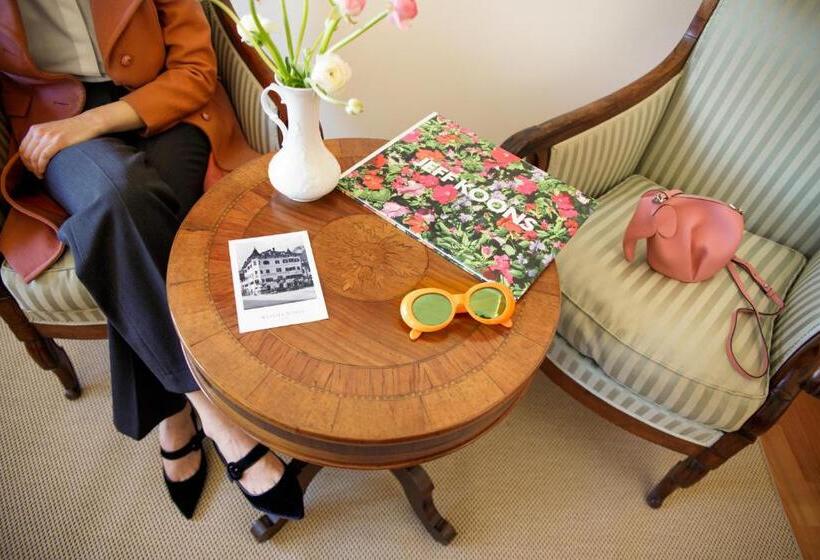 Номер Комфорт, Weisses Rössl