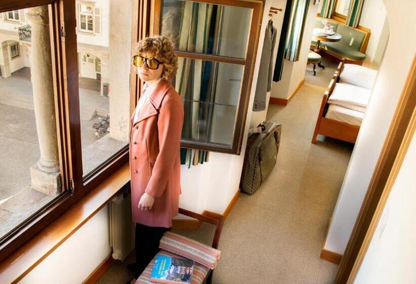 Номер Комфорт, Weisses Rössl