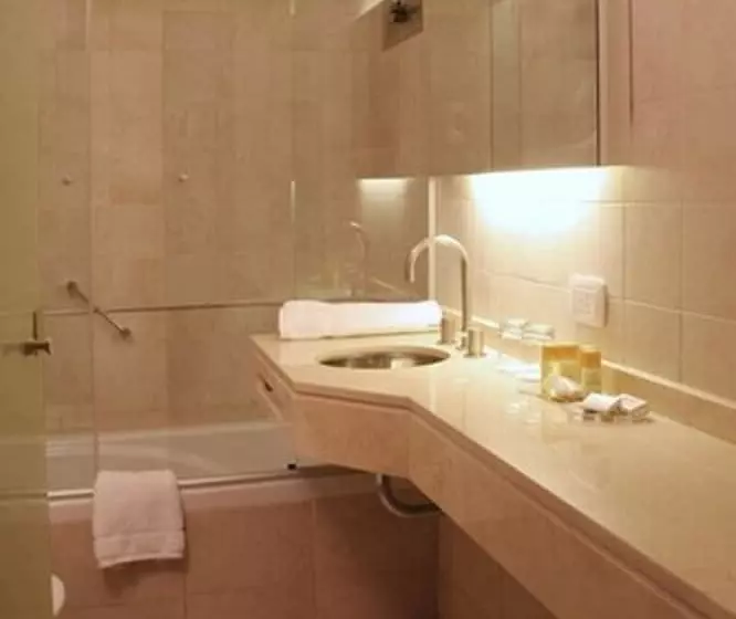 استودیوی استاندارد, Ayres Apartments Recoleta Guido