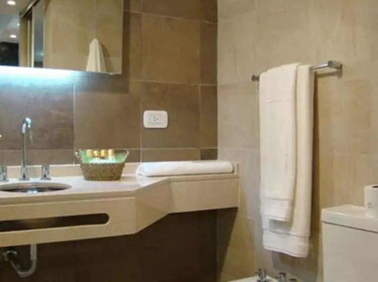 استودیوی استاندارد, Ayres Apartments Recoleta Guido