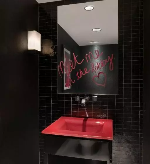سوئیت با تخت بزرگ, Hard Rock Hotel San Diego