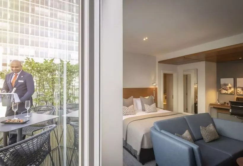 キングサイズベッドのデラックスルーム, Clayton Hotel London Wall