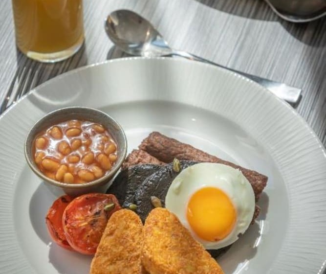 キングサイズベッドのデラックスルーム, Clayton Hotel London Wall