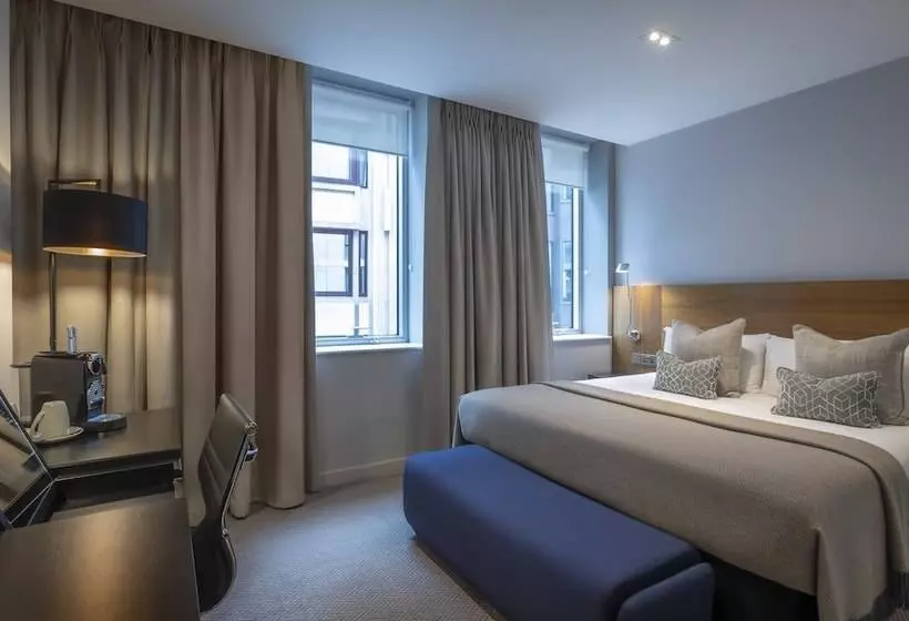 キングサイズベッドのデラックスルーム, Clayton Hotel London Wall