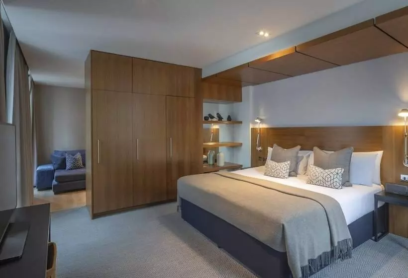 キングサイズベッドのデラックスルーム, Clayton Hotel London Wall