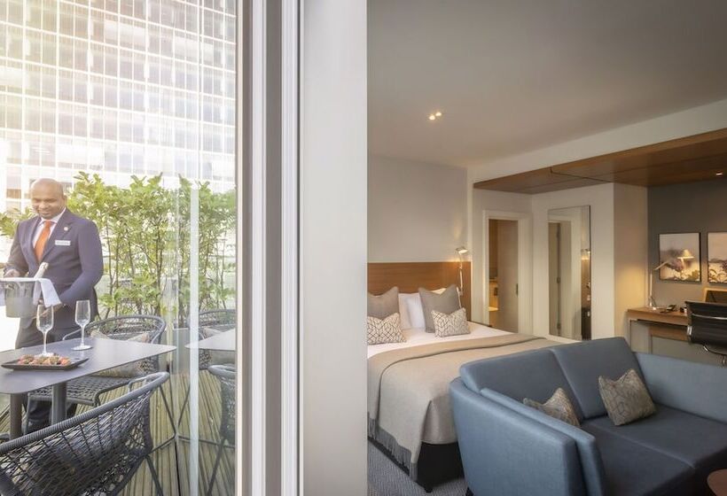 バルコニー付きジュニアスイート, Clayton Hotel London Wall