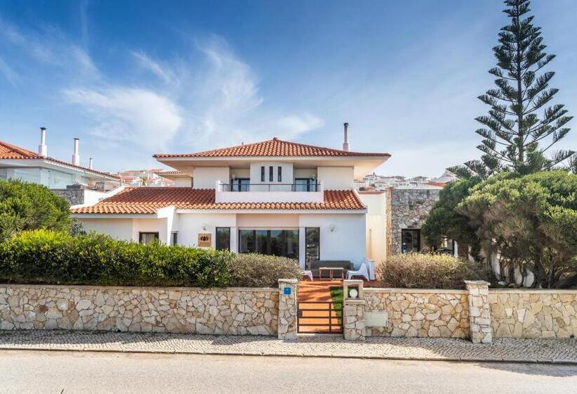 اتاق پایه با سرویس بهداشتی مشترک, Blue Buddha Beach House