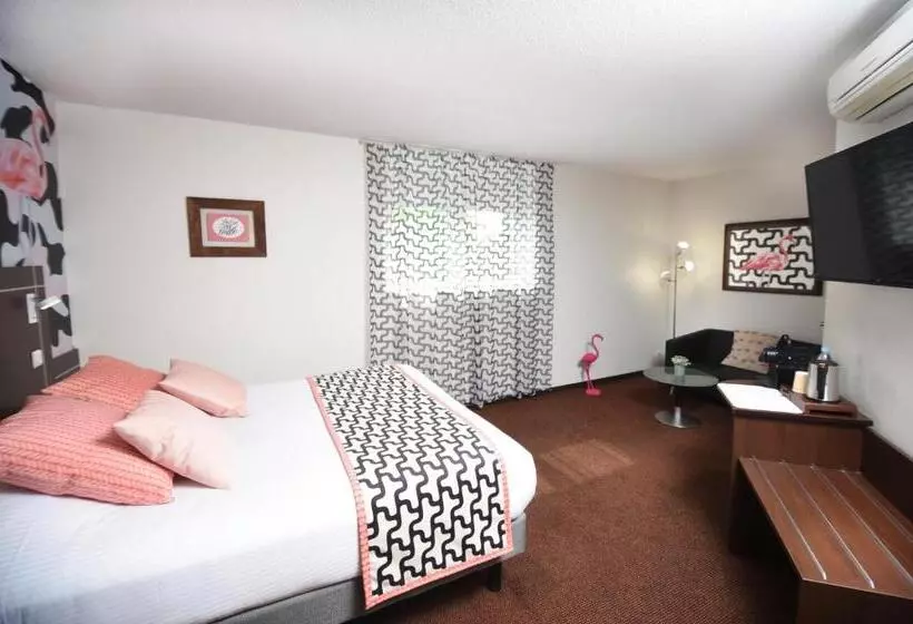 Superior Kolmen Hengen Huone, Logis Boutique Hotel Novalis