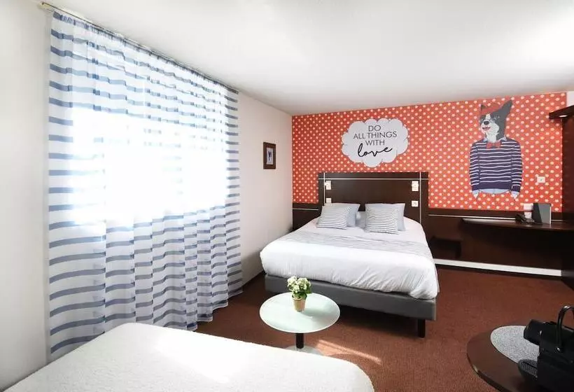 Standard Neljän Hengen Huone, Logis Boutique Hotel Novalis