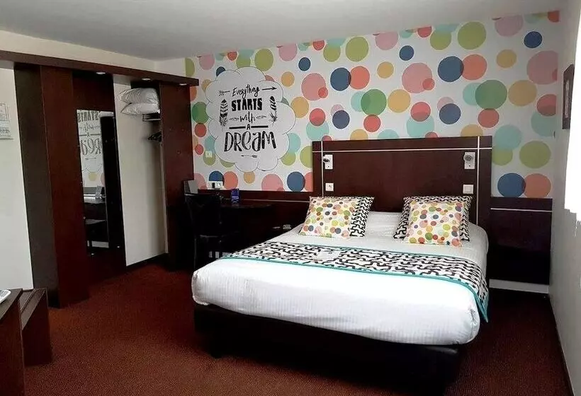 Standard Neljän Hengen Huone, Logis Boutique Hotel Novalis