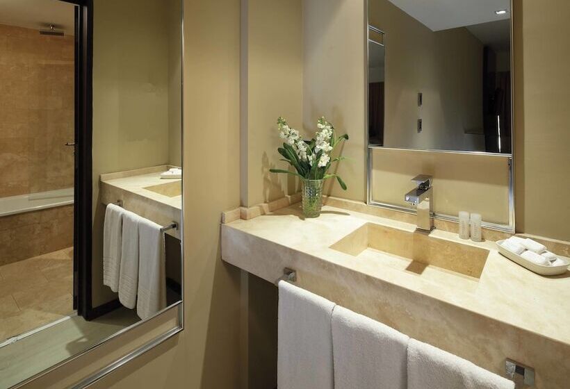 اتاق استاندارد چهار تخته, Htl City Baires