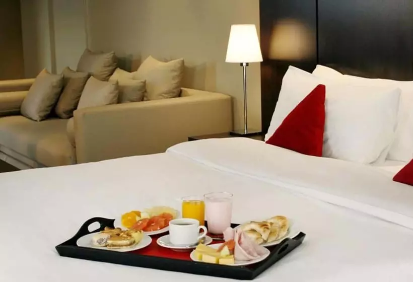 اتاق استاندارد چهار تخته, Htl City Baires