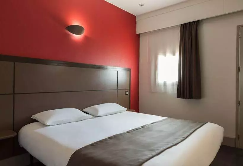 スタンダード４人部屋, Hôtel Grand Confort Le Moulin Rouge