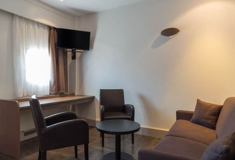 4인용 스탠다드 룸, Hôtel Grand Confort Le Moulin Rouge