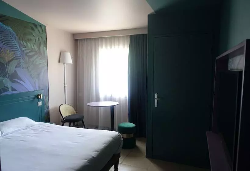 スタンダードルーム, Hôtel Grand Confort Le Moulin Rouge