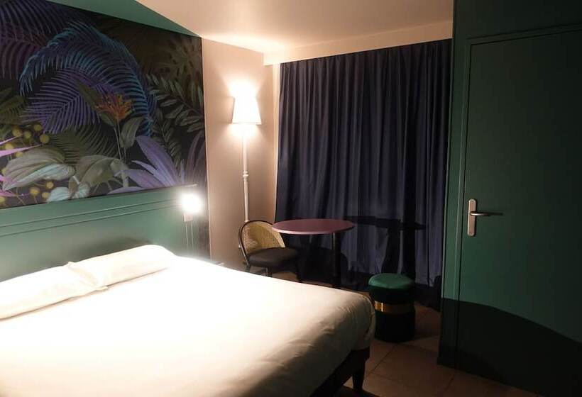 스탠다드 룸, Hôtel Grand Confort Le Moulin Rouge