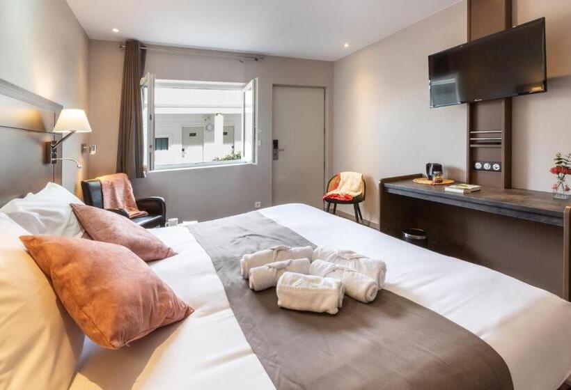 수피리어 룸, Hôtel Grand Confort Le Moulin Rouge