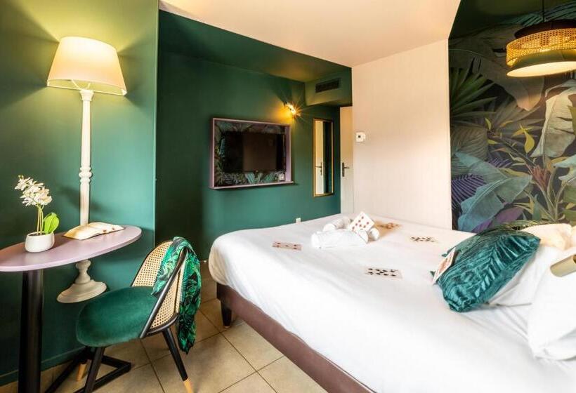 스탠다드 룸, Hôtel Grand Confort Le Moulin Rouge