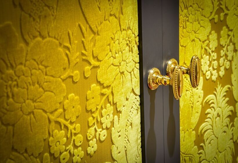 デラックスルーム, La Chambre Du Marais