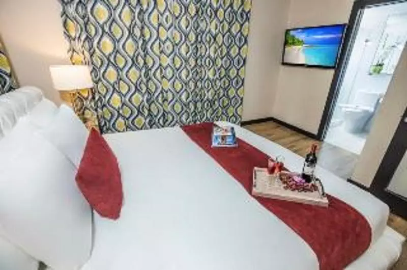 スイート, Metropole Suites South Beach