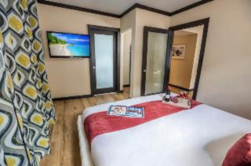 جناح, Metropole Suites South Beach