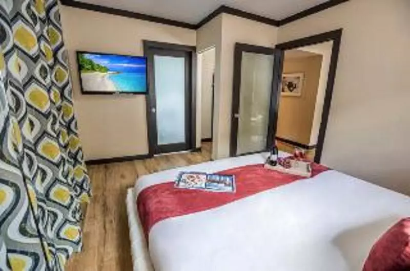 スイート, Metropole Suites South Beach