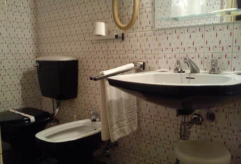 اتاق استاندارد سه نفره, Miradouro