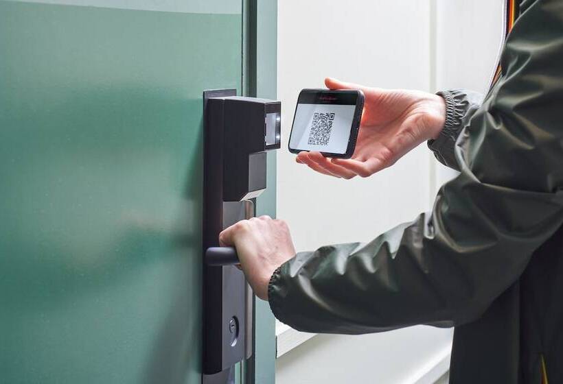 スタンダードルーム, 10 Opéra By Happyculture