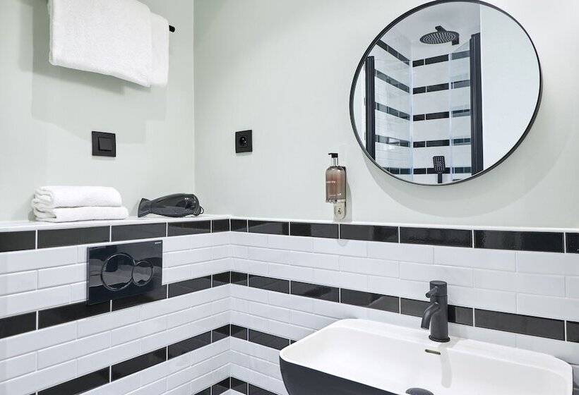 スタンダードルーム, 10 Opéra By Happyculture