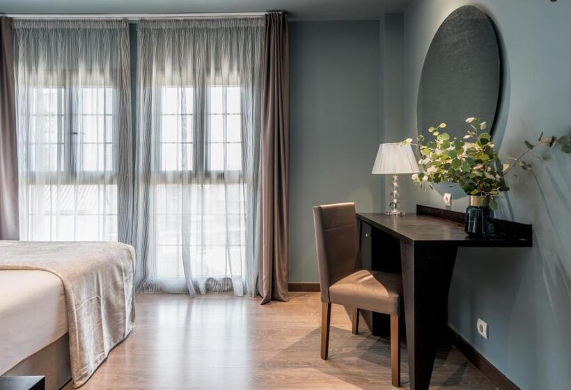 标准间, Pamplona Catedral