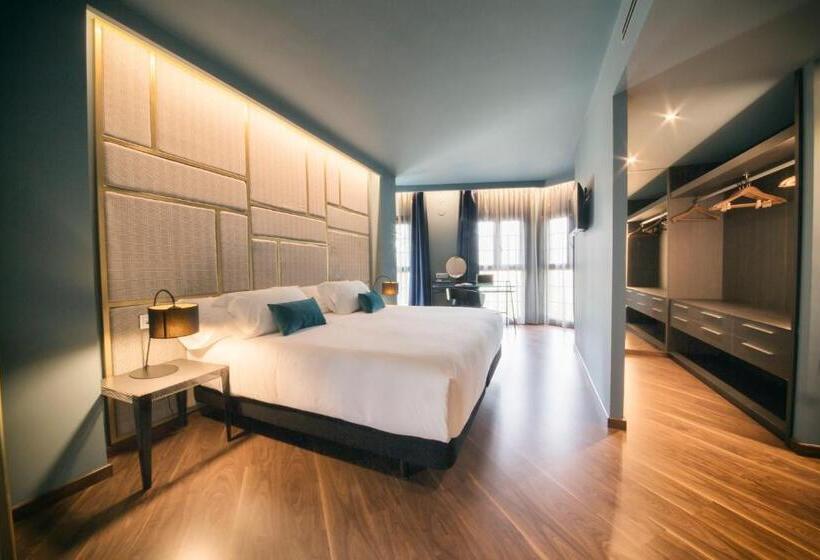 套房, Pamplona Catedral