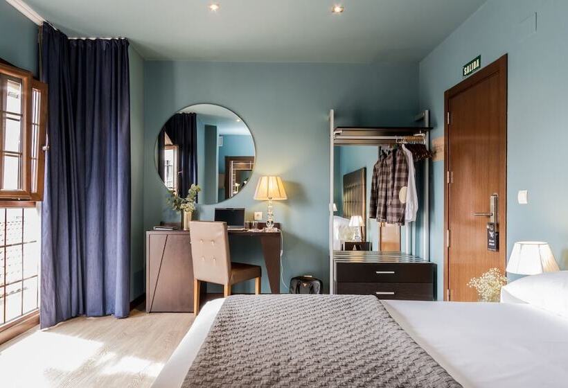 标准单人间, Pamplona Catedral