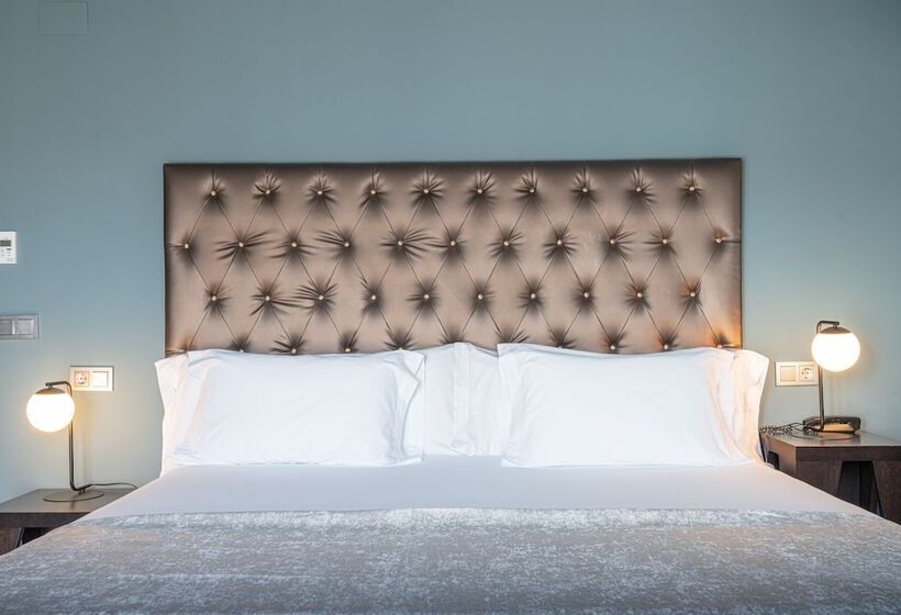 套房, Pamplona Catedral