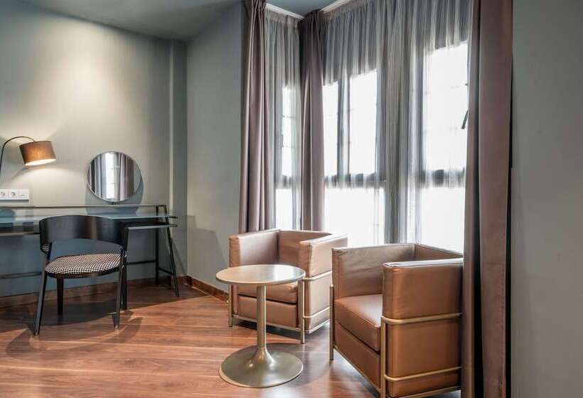 套房, Pamplona Catedral