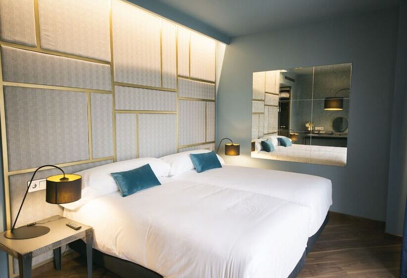 标准间, Pamplona Catedral