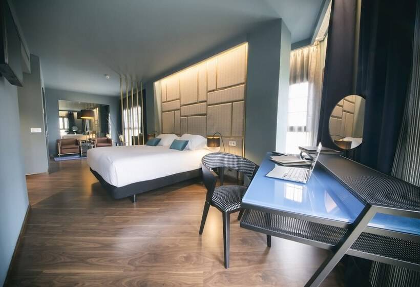 标准间, Pamplona Catedral