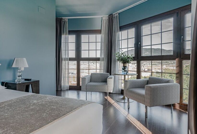 标准间, Pamplona Catedral