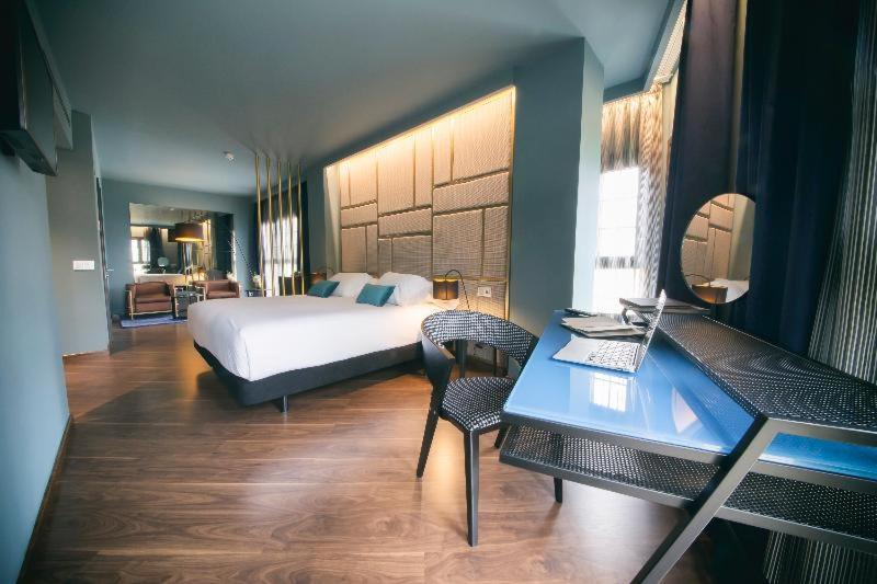 标准间, Pamplona Catedral