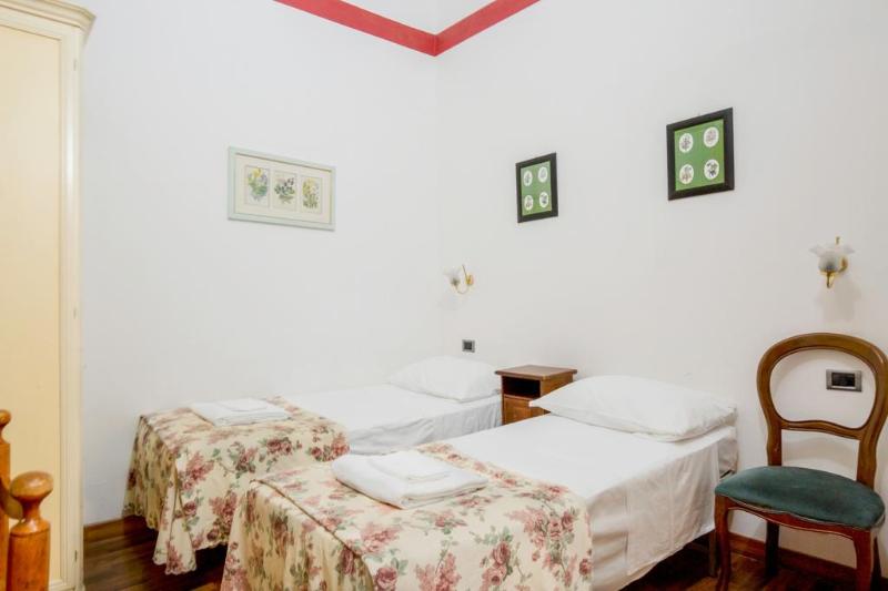اتاق خانوادگی, Piccolo Hotel Con Access Ztl !!! ɲel ƈentro Storico Di ƒirenze !!!