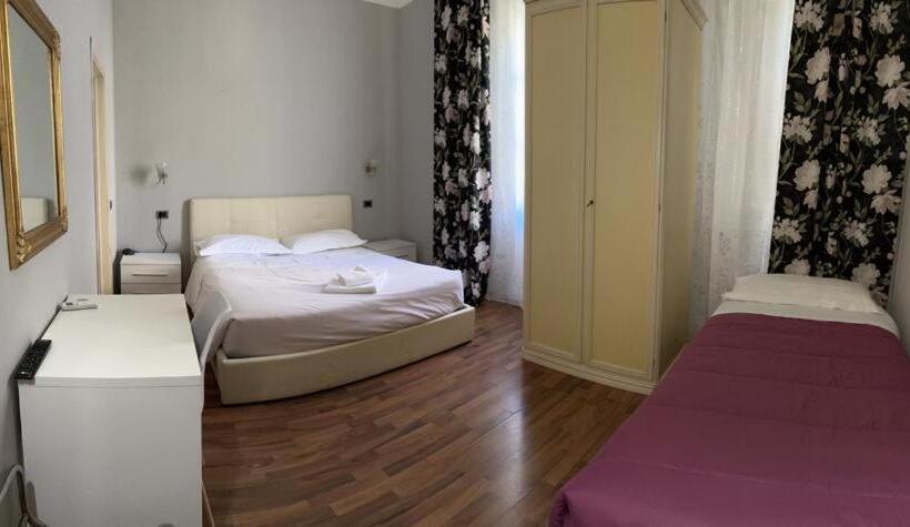 اتاق استاندارد سه نفره, Piccolo Hotel Con Access Ztl !!! ɲel ƈentro Storico Di ƒirenze !!!