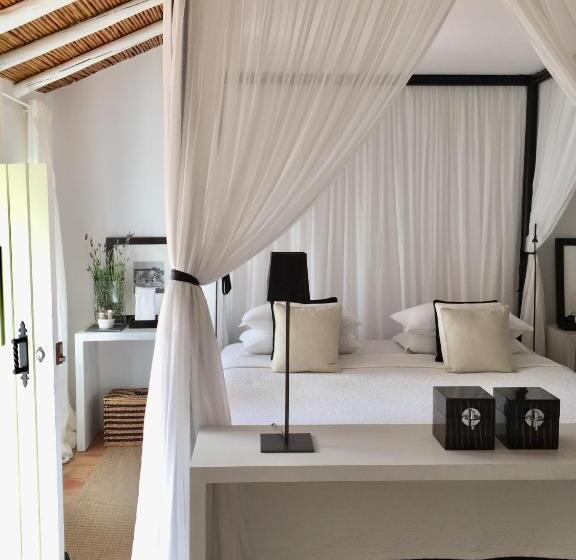 جناح, Quinta Da Lua