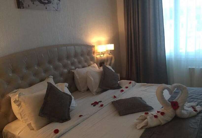 اتاق استاندارد یک نفره, Rym El Djamil