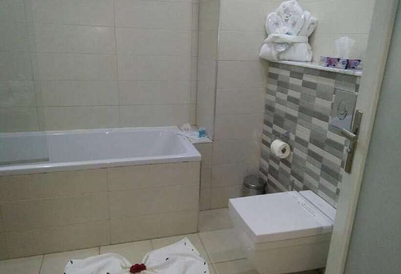 اتاق استاندارد, Rym El Djamil