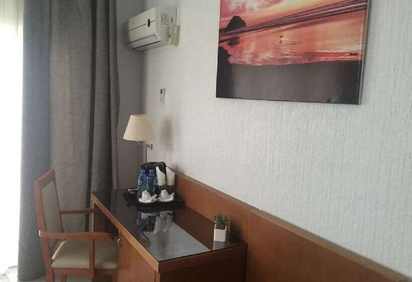 اتاق استاندارد, Rym El Djamil