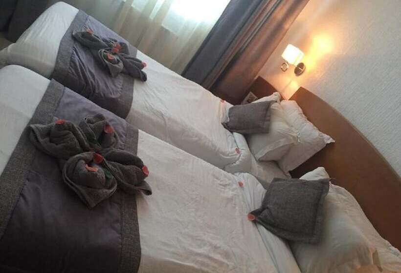 اتاق استاندارد, Rym El Djamil