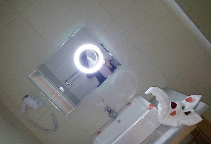 اتاق استاندارد, Rym El Djamil