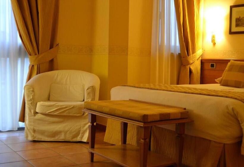 ロイヤルルーム, Seccy Hotel Boutique Art & Museum