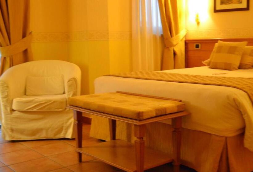 ロイヤルルーム, Seccy Hotel Boutique Art & Museum