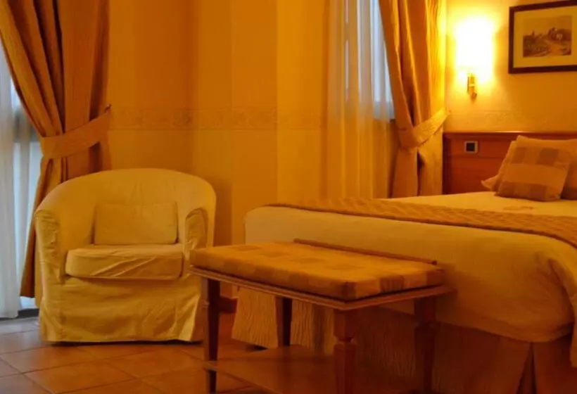 اتاق رویال, Seccy Hotel Boutique Art & Museum